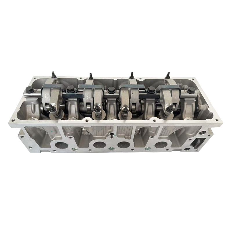 K7M Engine Cylinder Head 7701472170 7701470960 7711134691 Cylinder Head Assembly for Renault Clio II K7M 1.6